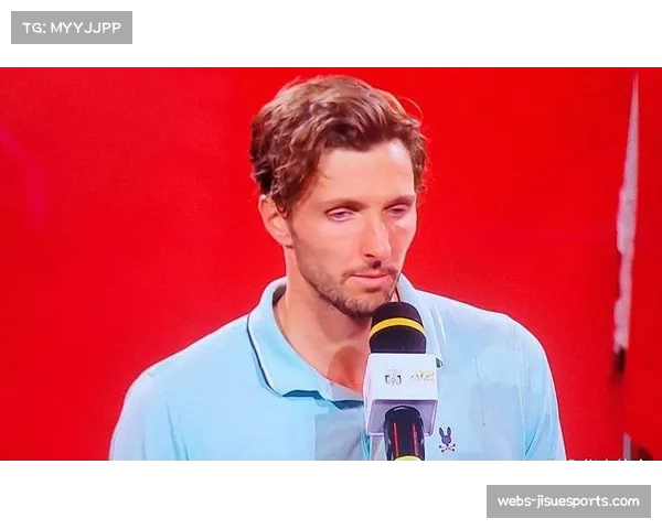 林德克内希动情感谢瓦谢罗父母透露曾有退役念头并反思职业生涯