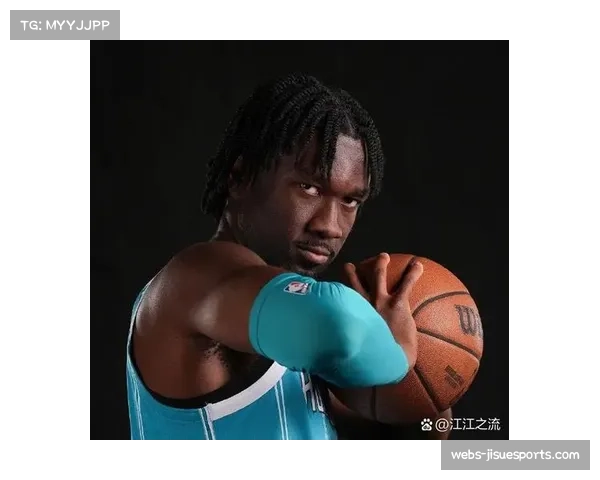 鲍尔贡献20分6助攻黄蜂险胜独行侠120比116季前赛精彩上演